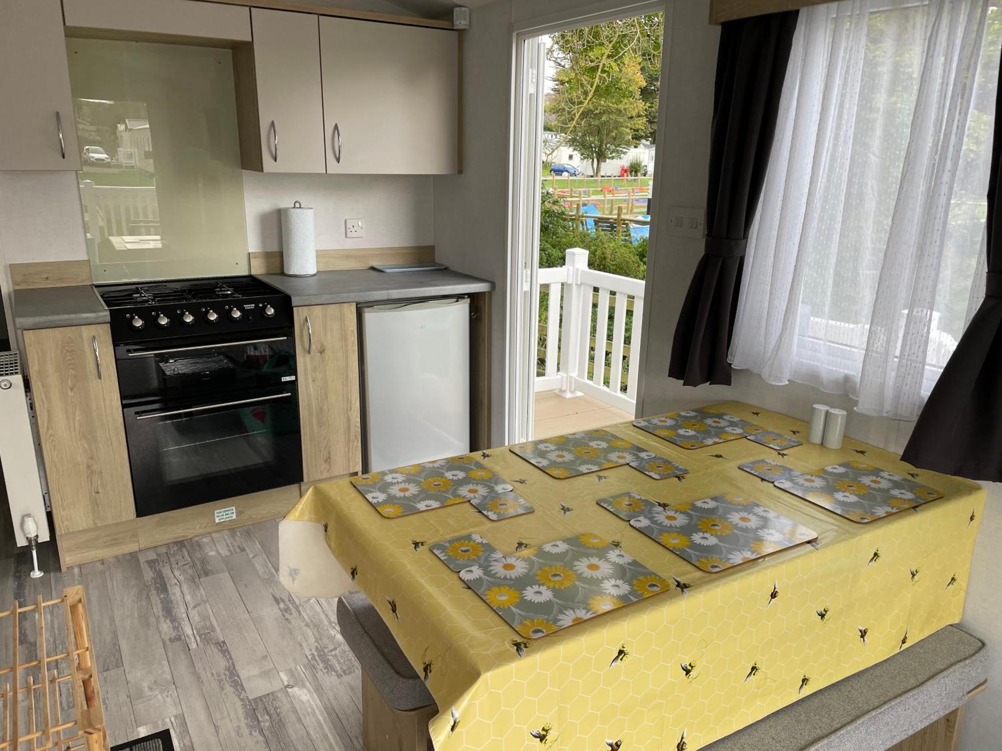 Hotel Weymouth Bay Preston  Zewnętrze zdjęcie